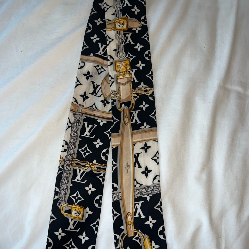 Louis Vuitton monogram confidential bandeau